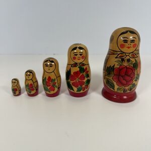 Vintage Russian Nesting Matryoshka Hand Painted Wooden Dolls 5 Pcs Stacking USSR